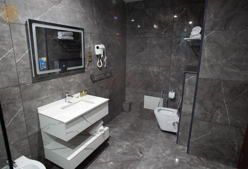 سوییت سوپریور, Hôtel Césarée