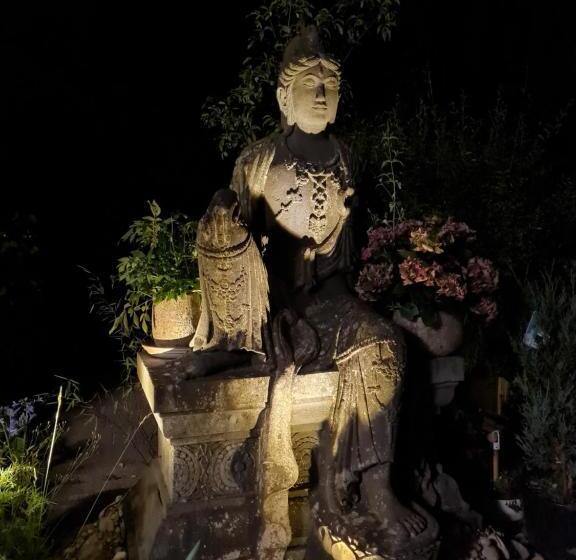 标准间, Seminarhaus Arya Maitreya