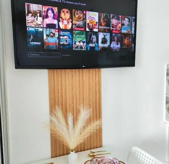 シティビュースイート, Paradise Realm Condotel