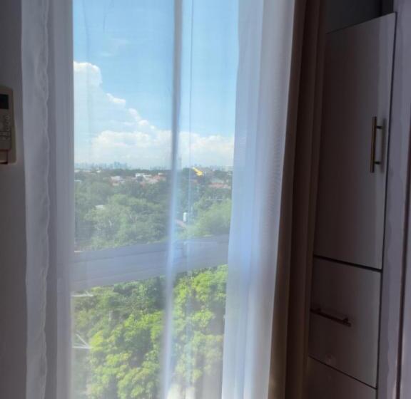 مجموعه ویستا شهر, Paradise Realm Condotel