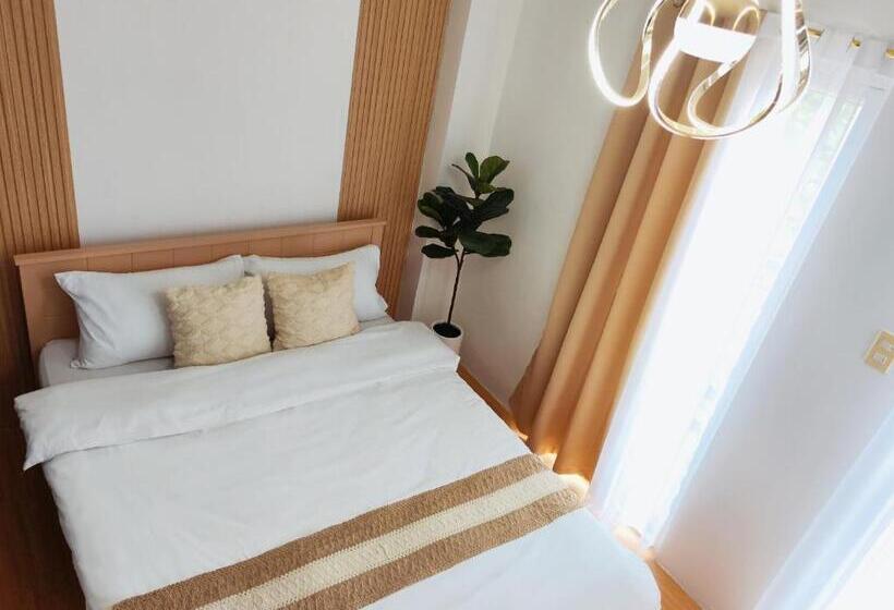 스위트 도시 전망, Paradise Realm Condotel