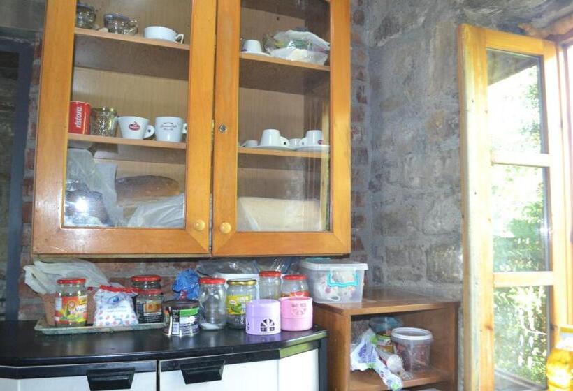 Четырехместный Номер Стандарт, Camping & Guest House Murataj