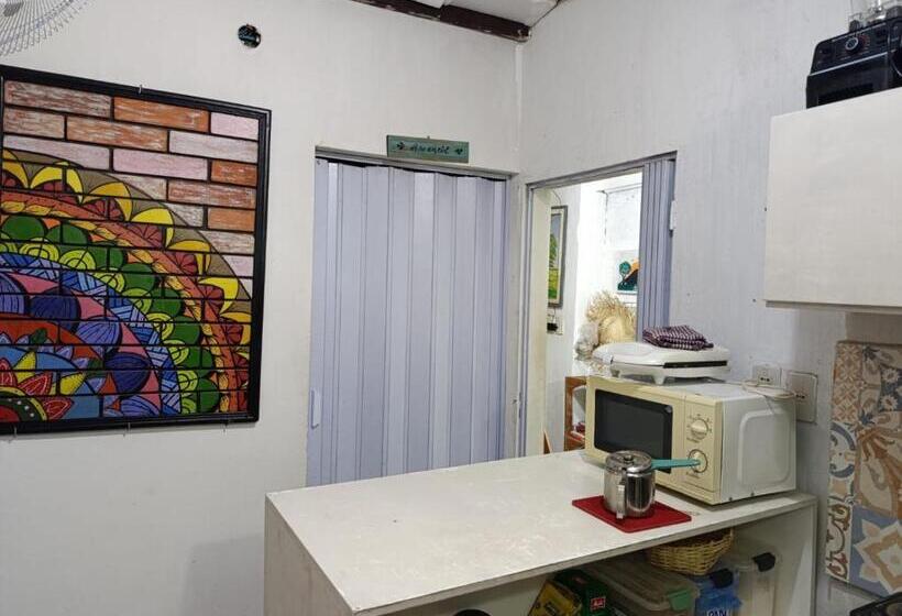 اتاق استاندارد با سرویس بهداشتی مشترک, La Petite Maison De Diana