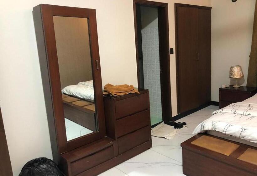 اتاق لوکس خانوادگی, Vorano Guest House Khi