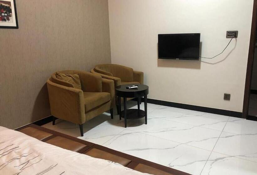 اتاق لوکس خانوادگی, Vorano Guest House Khi