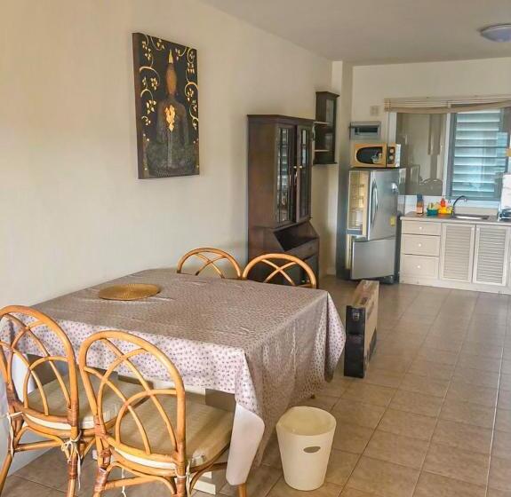 Апартаменты 1 Спальня с Видом, คอนโดบ้านทะเลสำราญ