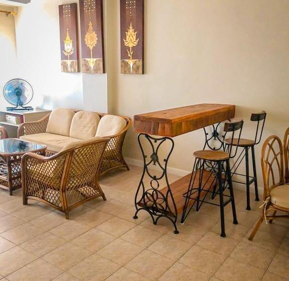 Апартаменты 1 Спальня с Видом, คอนโดบ้านทะเลสำราญ