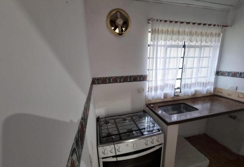 家庭间, Cabanas Espada De São Jorge