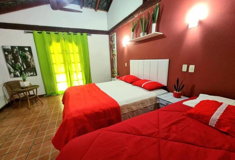 标准三人间, Cabanas Espada De São Jorge