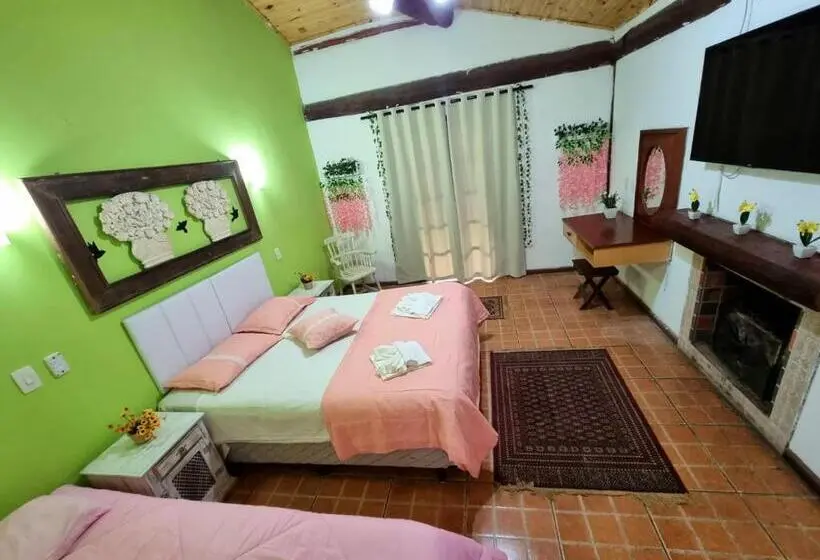 ベーシックトリプルルーム, Cabanas Espada De São Jorge