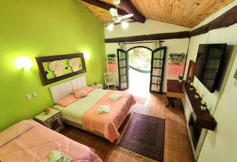ベーシックトリプルルーム, Cabanas Espada De São Jorge