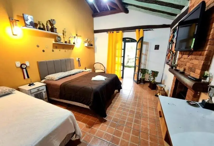 トリプルクラシックルーム, Cabanas Espada De São Jorge
