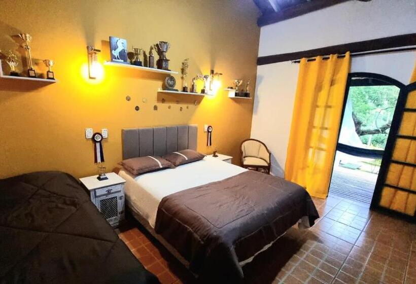 三人经典房间, Cabanas Espada De São Jorge