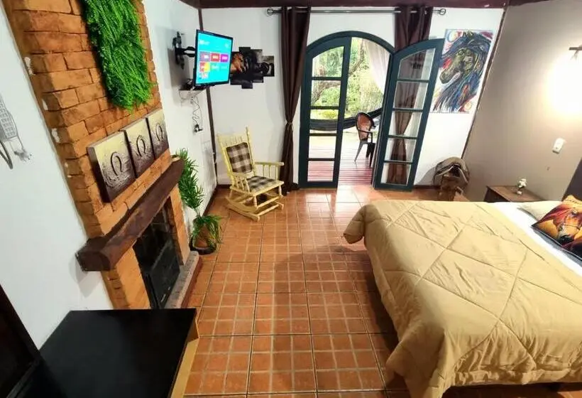 コンフォートトリプルルーム, Cabanas Espada De São Jorge