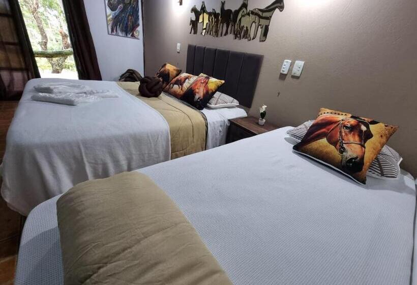 舒适三人间, Cabanas Espada De São Jorge