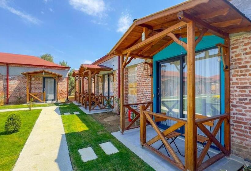 غرفة قياسية رباعية, Keremköy Yaşam Platosu