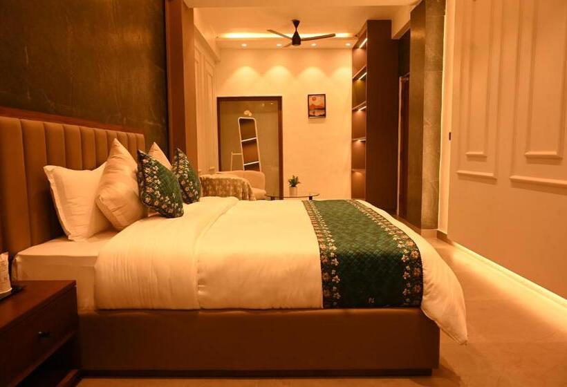 جناح ديلوكس, Noah Villa