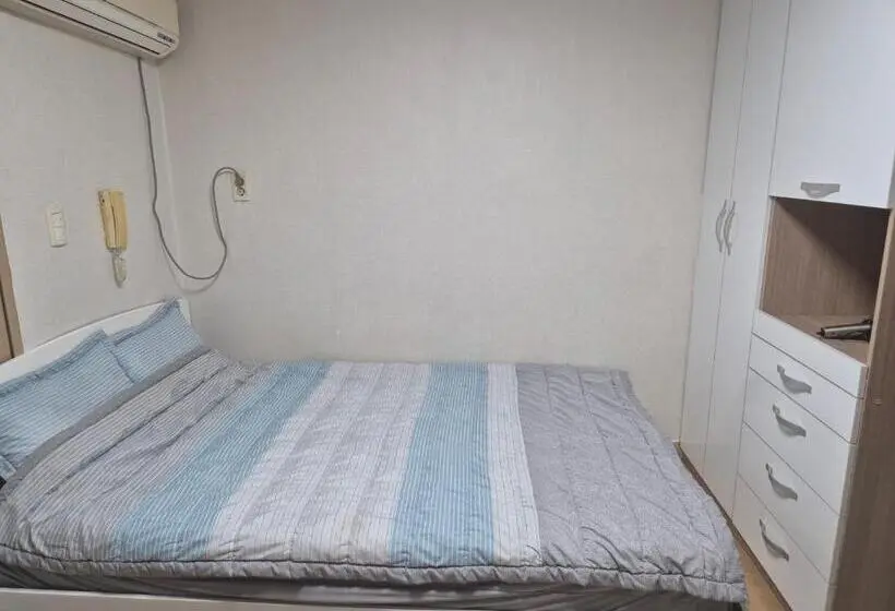 スタンダードルーム, Petit House