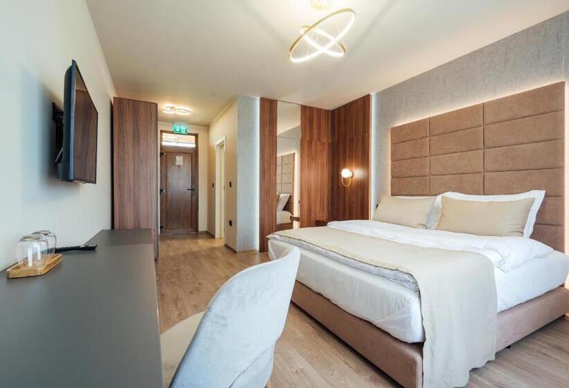 스탠다드 룸, Murok