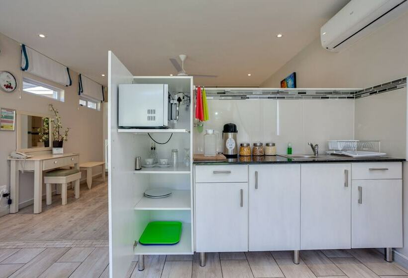 سوییت لوکس, 49oncherry