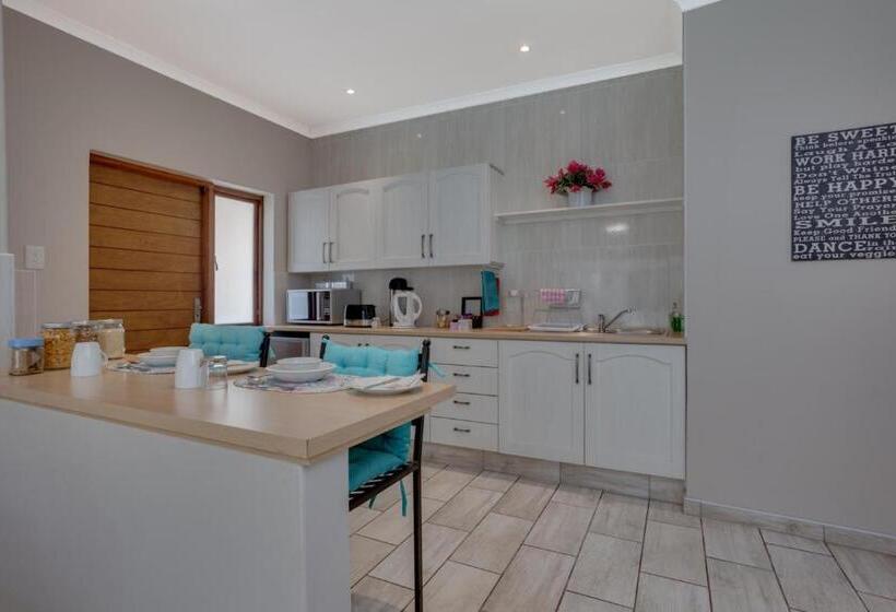 سوئیت با تخت بزرگ, 49oncherry