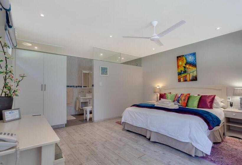 سوییت با چشم‌انداز باغ, 49oncherry