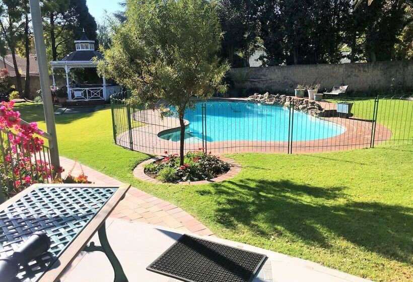 سوییت لوکس, 49oncherry