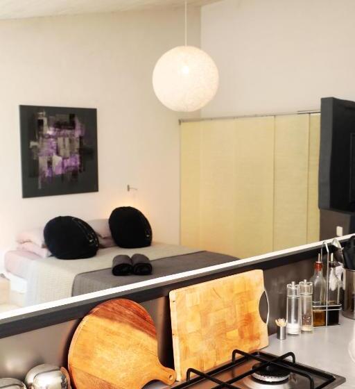 豪华房间, Apres La Sieste