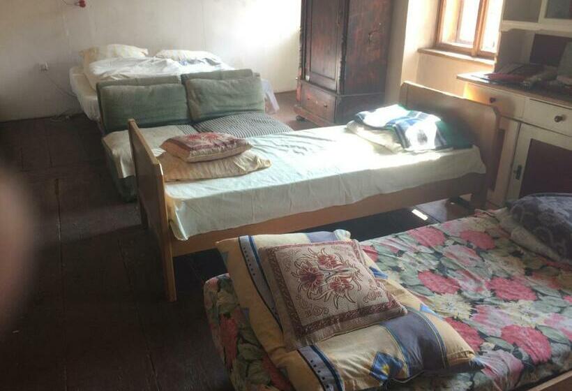 バルコニー付スタンダード４ベッドルーム, Cesta