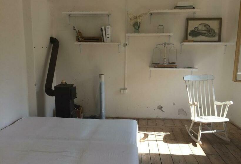 スタンダードルーム, Cesta