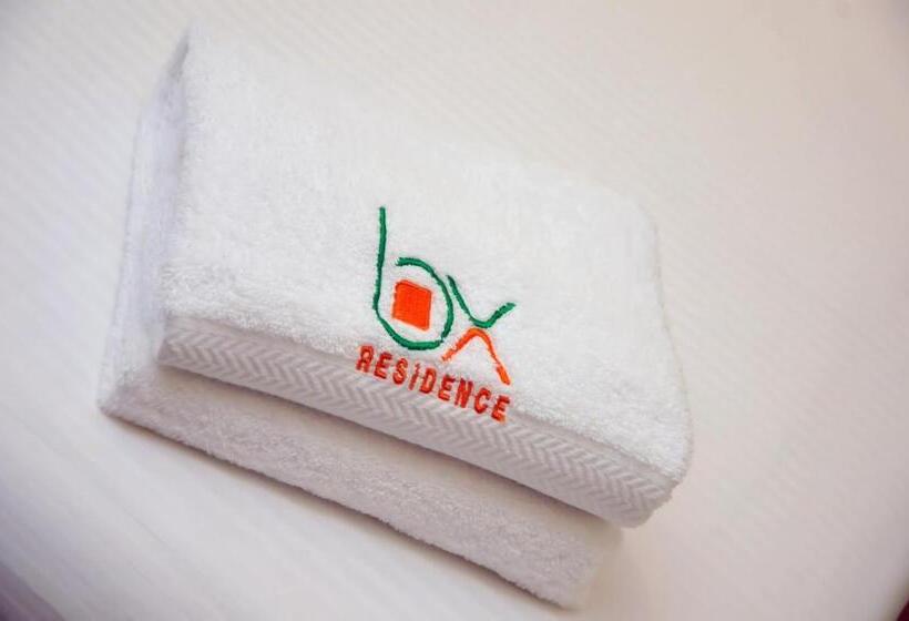استودیوی استاندارد, Box Residence