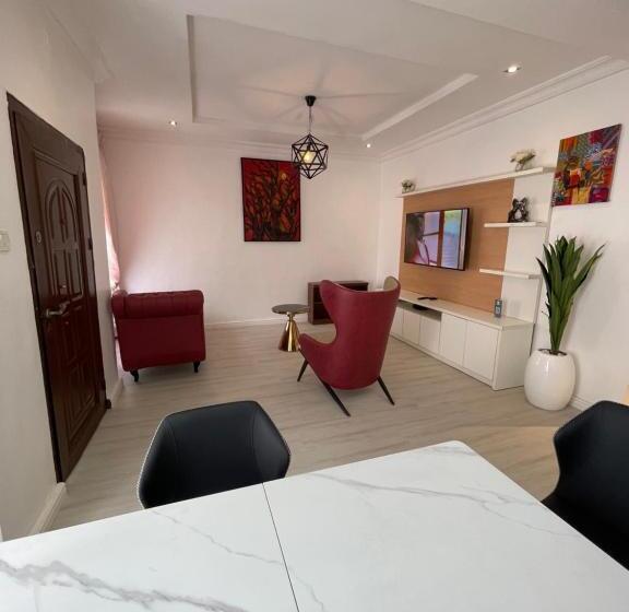 آپارتمان 2 خوابه, Box Residence