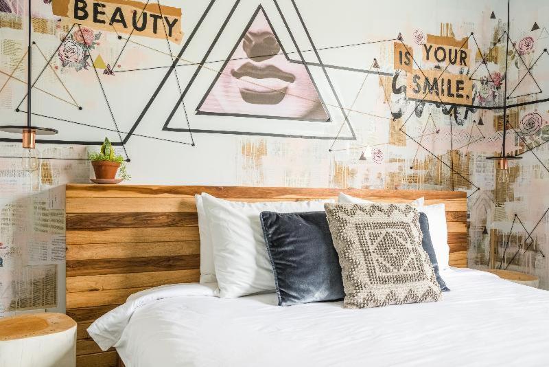 غرفة قياسية, Selina La Fortuna