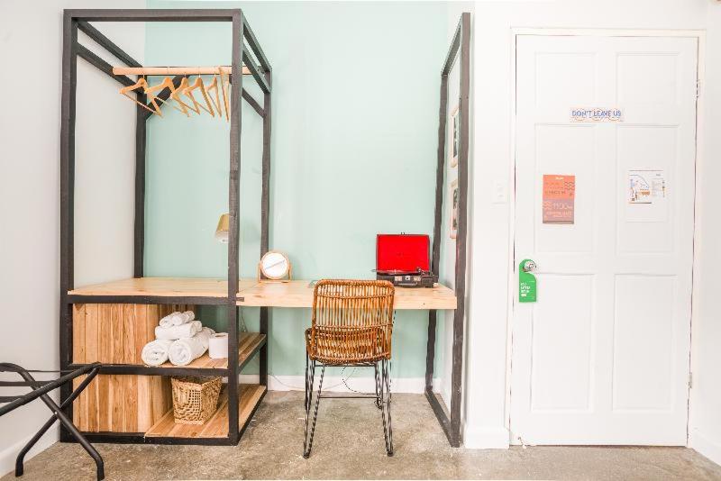 غرفة قياسية, Selina La Fortuna