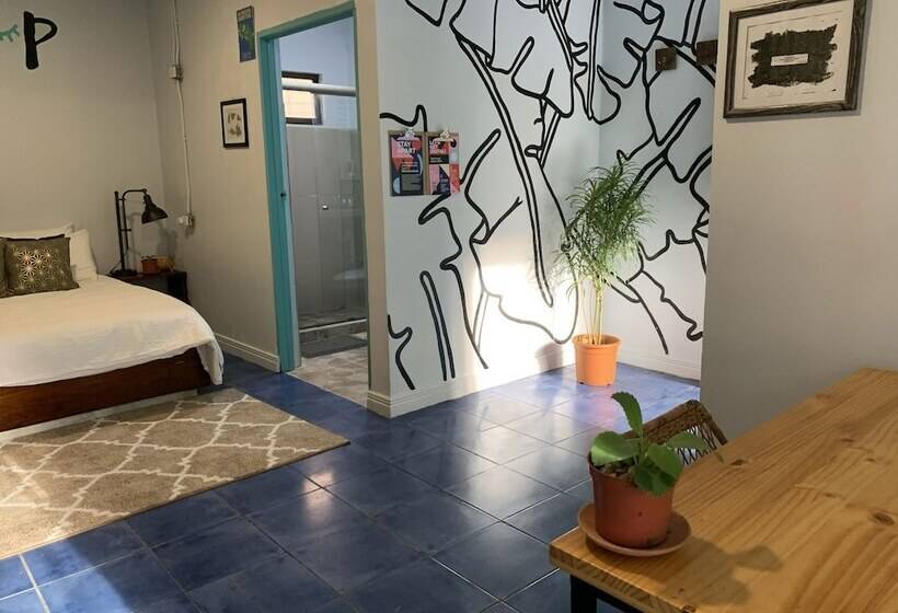 غرفة عائلية, Selina La Fortuna