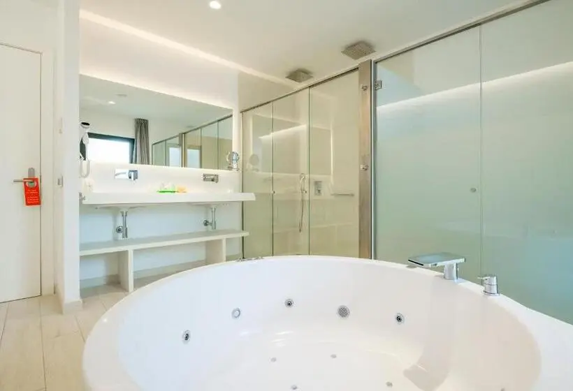 デラックスルーム, Sindic Hotel Adults Only