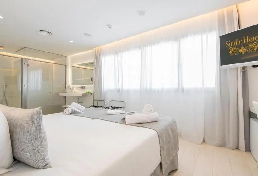 スーペリアールーム, Sindic Hotel Adults Only