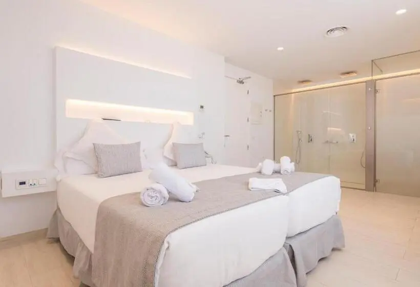 スーペリアールーム, Sindic Hotel Adults Only