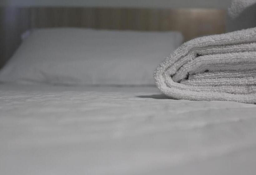 חדר דלוקס לשלושה, Terra Do Chimarrão