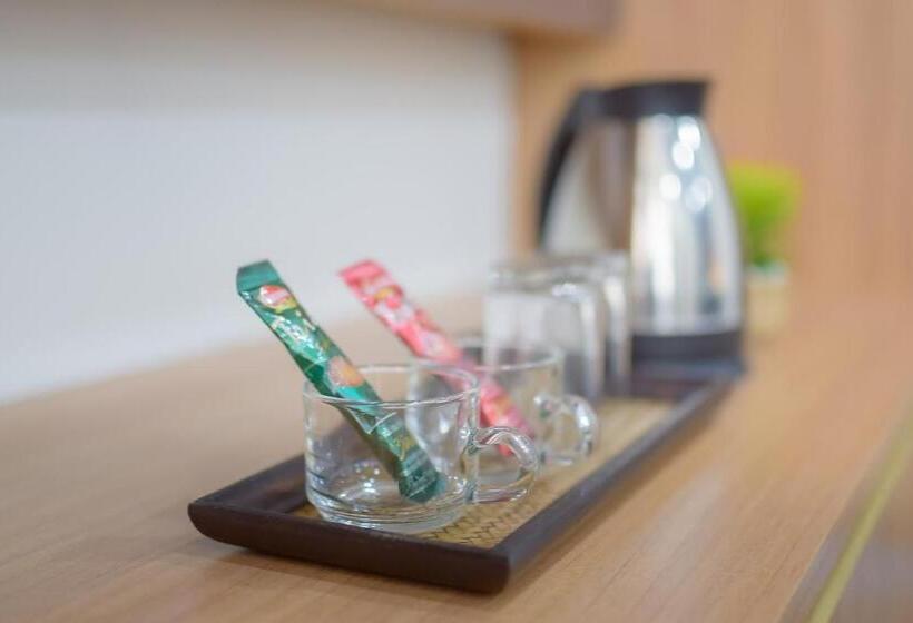 غرفة ديلوكس, Thanburi