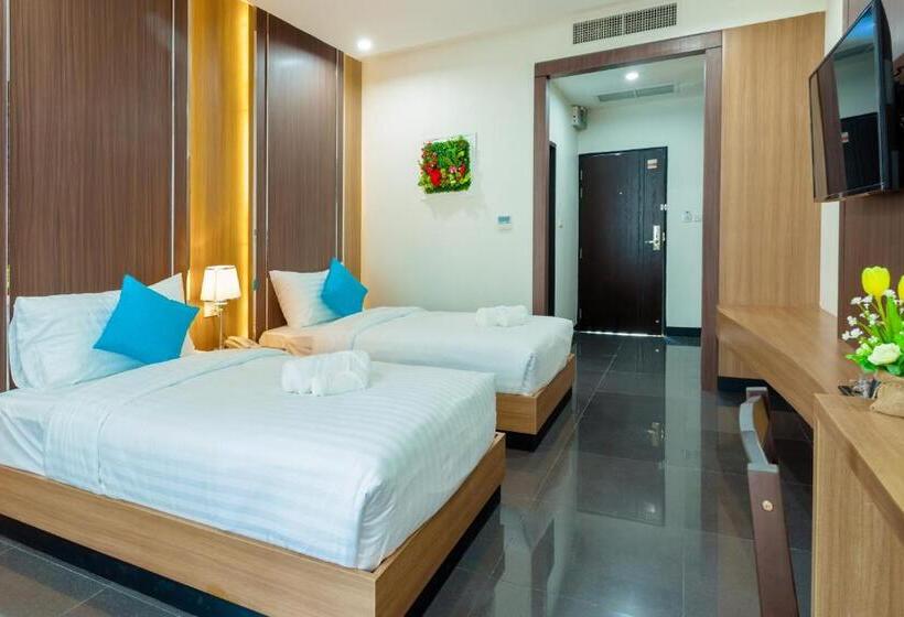 غرفة ديلوكس, Thanburi