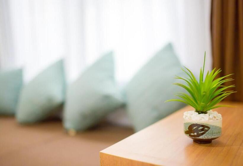 غرفة ديلوكس, Thanburi