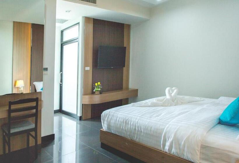 غرفة قياسية سرير كينج, Thanburi