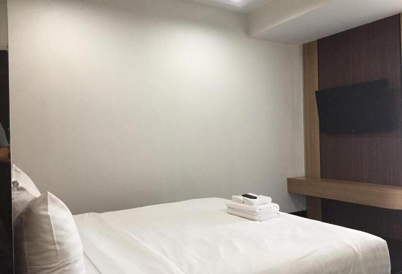 غرفة قياسية سرير كينج, Thanburi