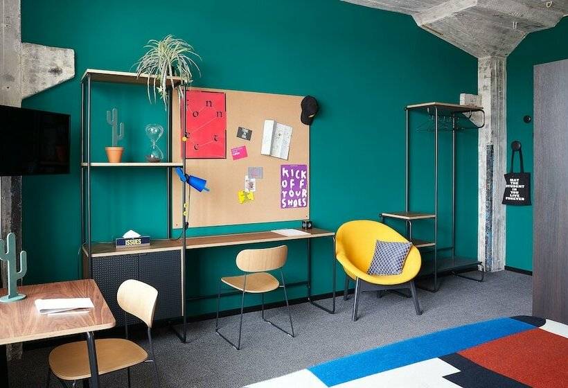 デラックススタジオ, The Social Hub Maastricht