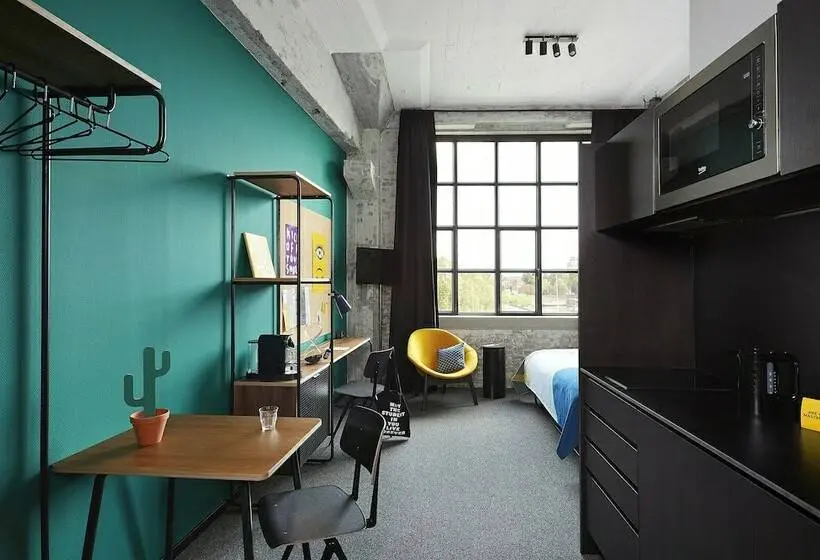 デラックススタジオ, The Social Hub Maastricht