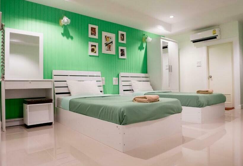 חדר סטנדרט, Uj Apartment