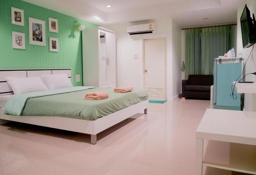 חדר סטנדרט, Uj Apartment