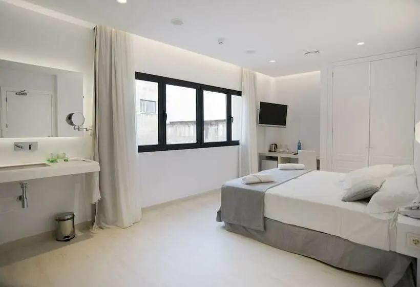 スーペリアールーム, Sindic Hotel Adults Only
