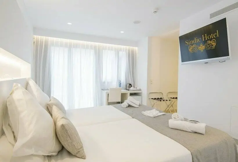 スーペリアールーム, Sindic Hotel Adults Only